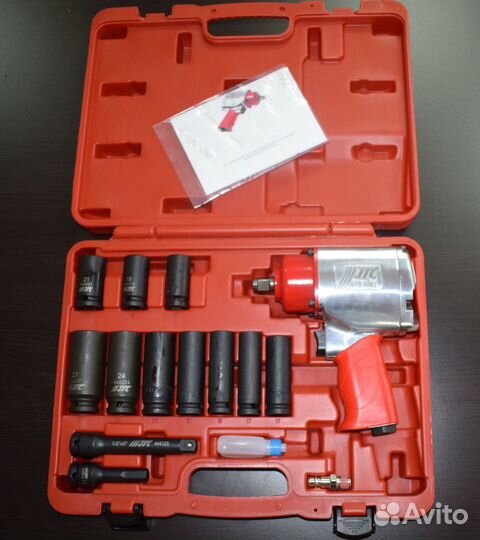 Гайковерт с набором головок JTC