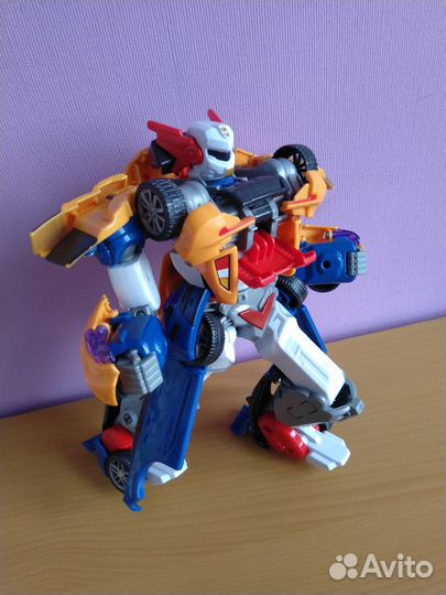 Робот-тобот трансформер из 2-х машинок