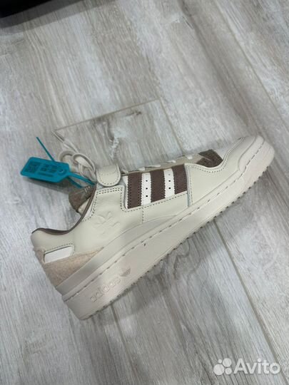 Кроссовки adidas