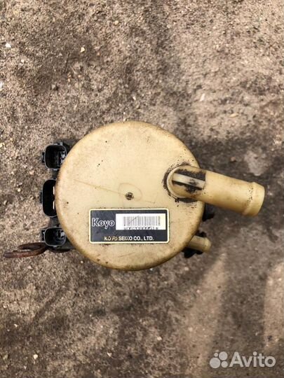 Насос эгур Mazda 3 BK 2.0