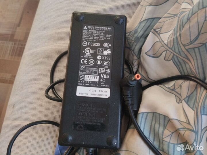 Блок питания для ноутбука