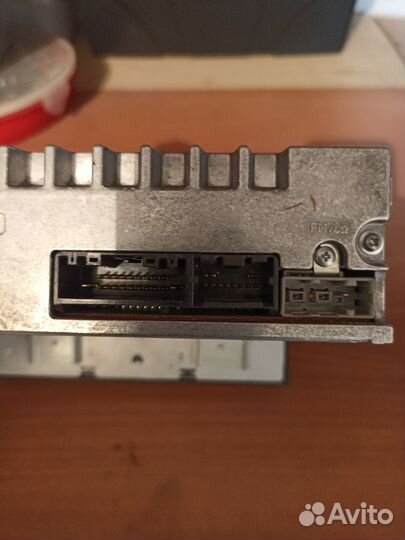 Продам штатную магнитолу nissan