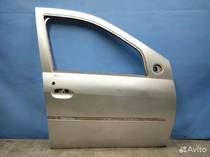 Дверь передняя правая renault logan 1