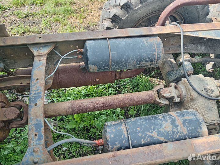 Запчасти на ЗИЛ 131