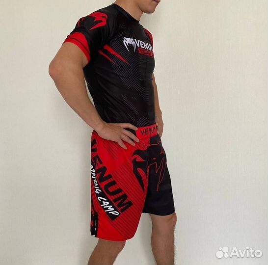 Комплект Venum Training Camp рашгард + шорты