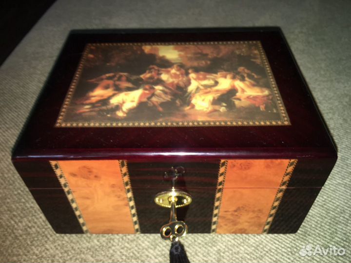 Хьюмидор шкатулка для хранения сигар