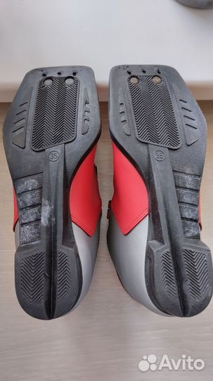 Лыжные ботинки размер 35