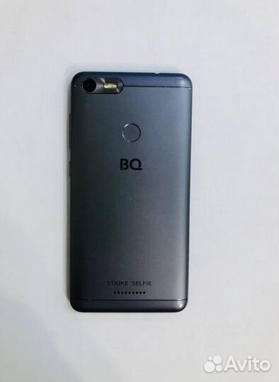 BQ 5204 Strike Selfie, 8 ГБ