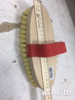 Щетка чесалка для крс и лошадей