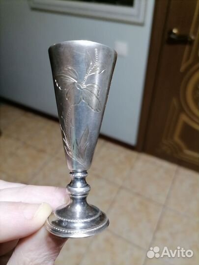 Серебряная рюмка стопка