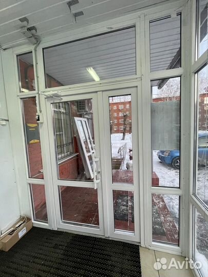 Двери пластиковые бу