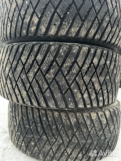 Goodyear UltraGrip 235/40 R18