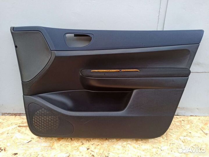 Дверные карты (обшивки) Пежо 307