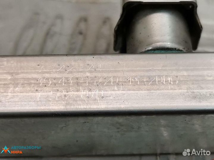 Топливная рампа BMW X5 E70 2007 13537542541