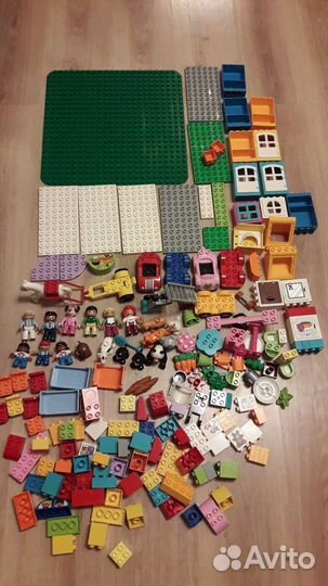 Lego duplo без коробки (4 набора примерно)