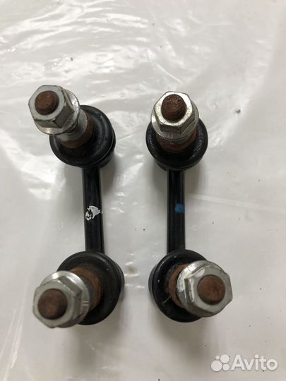 Стойки сбабилизатора (Задние ) Nissan Teana L33