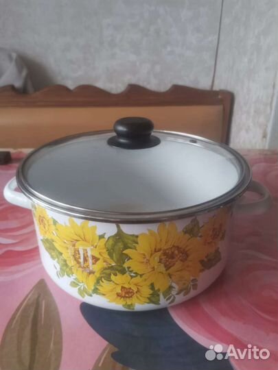 Сковорода и крышки, кастрюли алюминевые