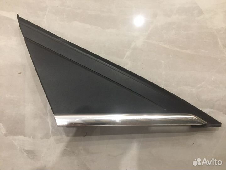 Накладка крыла Focus bm51a16004bf