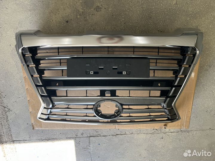 Решетка радиатора lexus LX 570