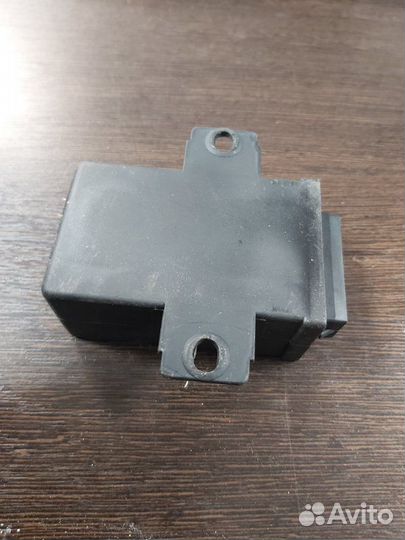 Блок управления центральным замком Mercedes G 320