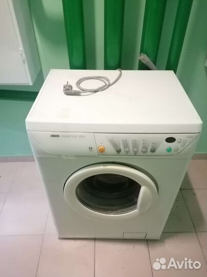 Стиральная машина на запчасти zanussi