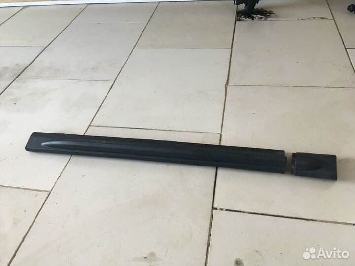 Накладка порога правого Ford Transit 7 2022 год