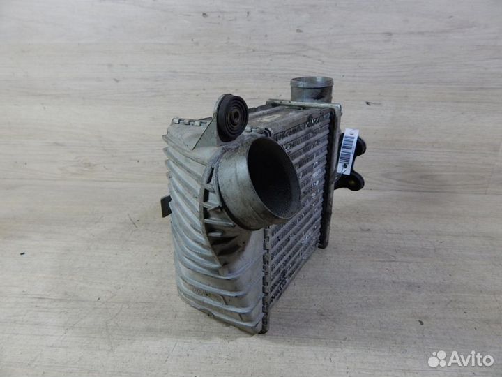 Интеркулер VW Golf IV / Bora / Audi A3 8L