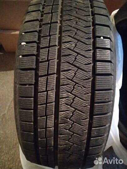 Triangle Snowlink TWT02 235/45 R18 98V