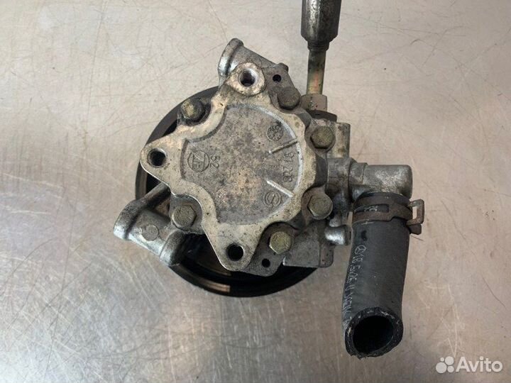 Насос гидроусилителя руля Mercedes C-Class W203