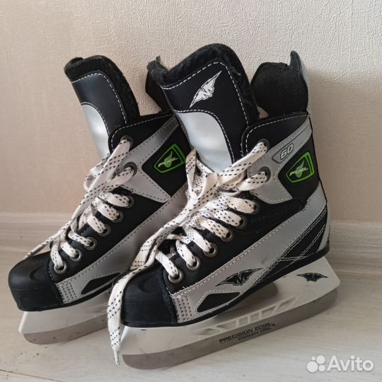 Хоккейные коньки