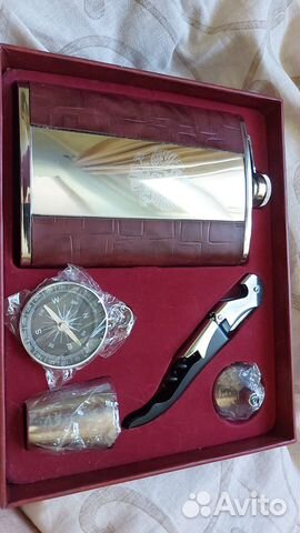 Подарочный набор для мужчин фляжка и компас