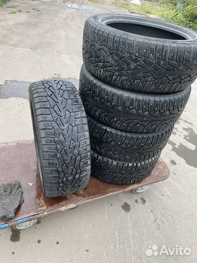 Nokian Tyres Hakkapeliitta 7 215/50 R17