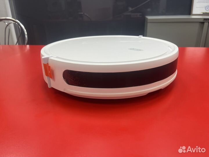 Робот пылесос