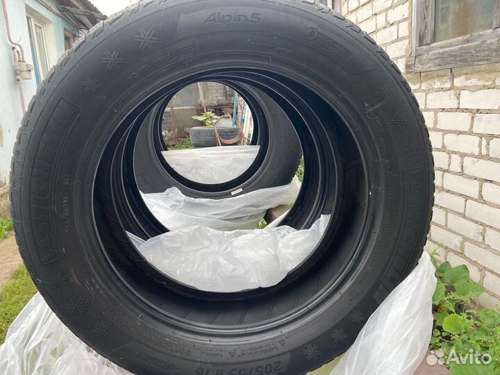 Michelin Alpin 5 205/55 R16
