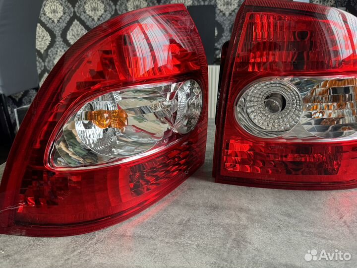 Фонари задние оригинал priora