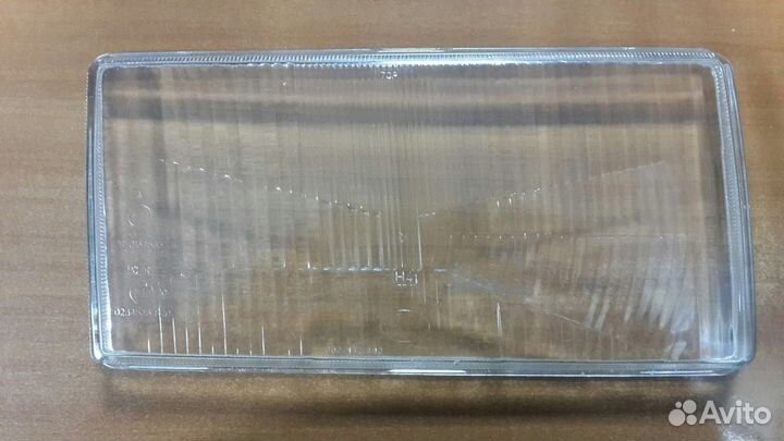 Стекла фар Volvo 440 1986-1993, в наличии