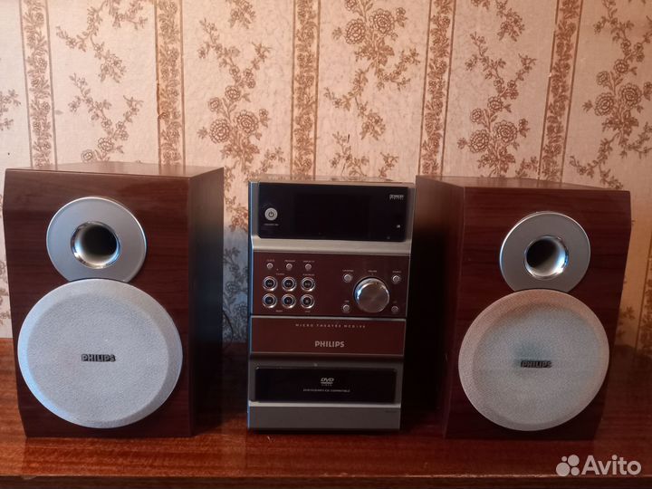 Музыкальный центр philips