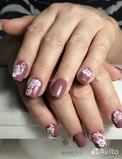 Маникюр, педикюр