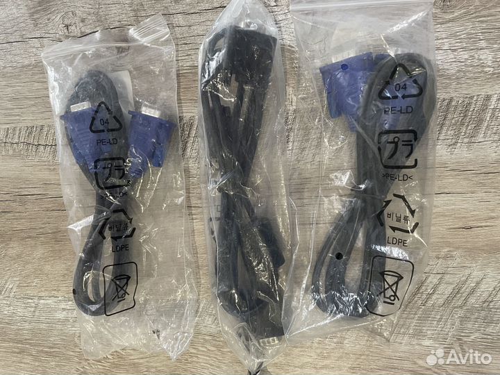 VGA кабель с ферритовыми кольцами