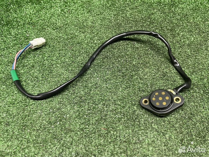 Датчик нейтрали скорости Suzuki GSX-R 600 750 K1 K