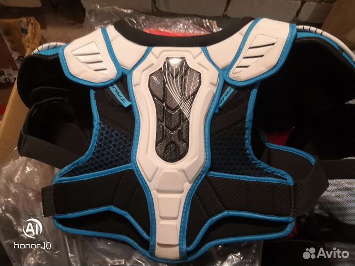 Хоккейный нагрудник True ax9 sr L