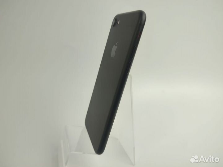 iPhone 7, 32 ГБ