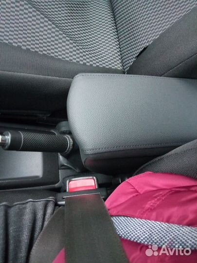 Подлокотник Шевроле Авео Т250 /Chevrolet Aveo T250