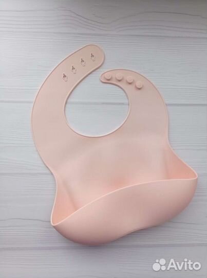 Силиконовый нагрудник