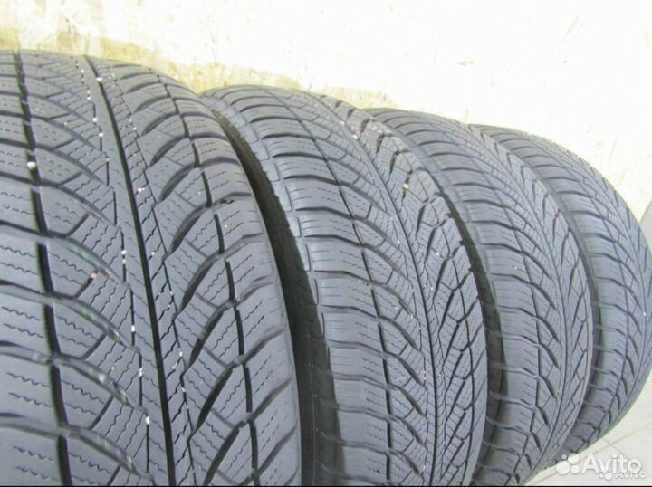 Goodyear UltraGrip 8 205/60 R16