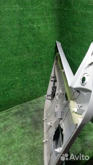 Обшивка двери передней правой Renault Logan