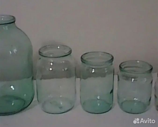 Банки стеклянные много разных