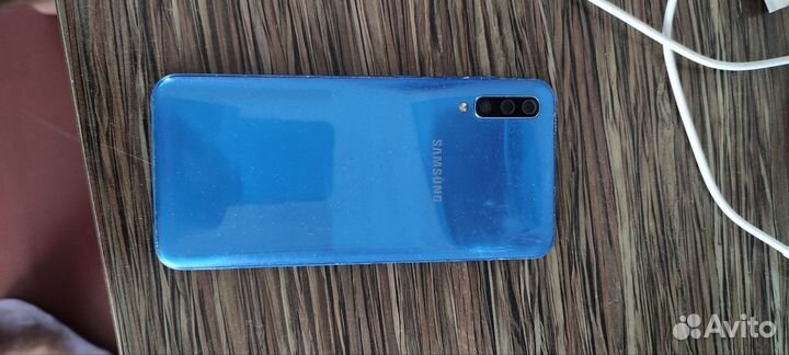 Samsung Galaxy A50, 4/64 ГБ