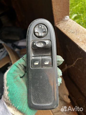 Peugeot 408 блок стеклоподъмников