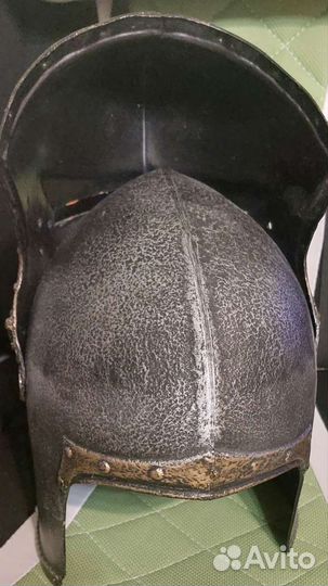 Игрушечный рыцарский шлем